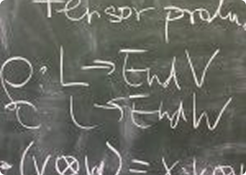 Tableau avec des formules de mathématiques